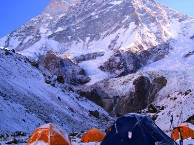 Makalu Base Camp Trek (fly in / drive out) 20  days